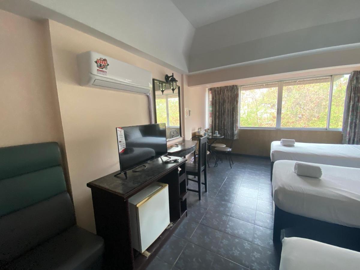 Oyo 903 Madame Kim Hostel Lampang Buitenkant foto