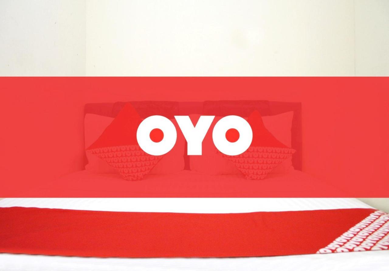 Oyo 903 Madame Kim Hostel Lampang Buitenkant foto