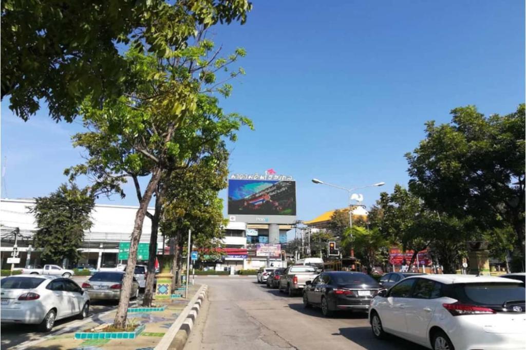 Oyo 903 Madame Kim Hostel Lampang Buitenkant foto