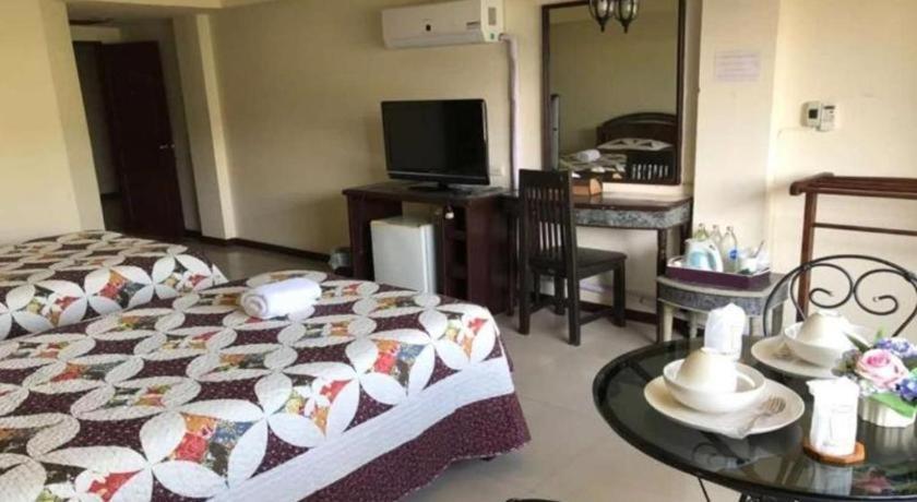 Oyo 903 Madame Kim Hostel Lampang Buitenkant foto